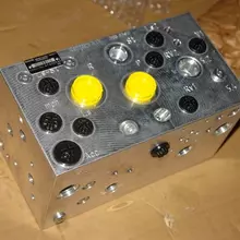 84408009 Розподiльник New Holland