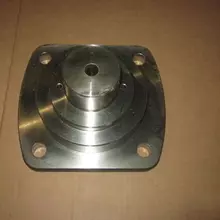 87725290 Шкворень нижній New Holland