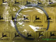 F1373R Кільце стопорне John Deere