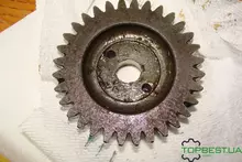 R518254 Шестерня привідна насоса John Deere