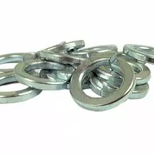 [commerce_product_variation:title]