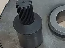 [commerce_product_variation:title]