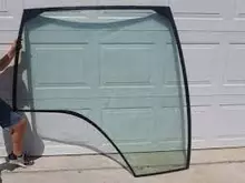 [commerce_product_variation:title]