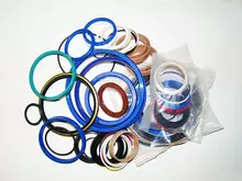 [commerce_product_variation:title]