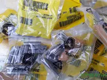 [commerce_product_variation:title]