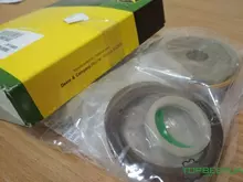 [commerce_product_variation:title]