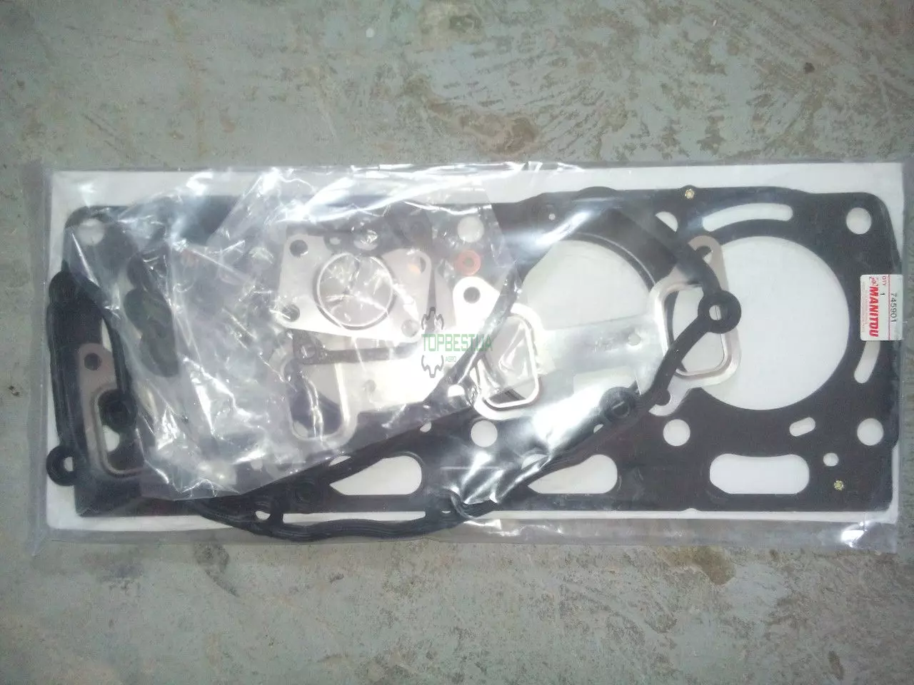 745273 Комплект прокладок Manitou