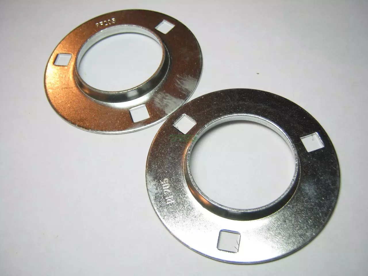 PF52 Корпус підшипника фланцевий 95x18 SKF N52258 / AE26118 636343 0006363430 P47232