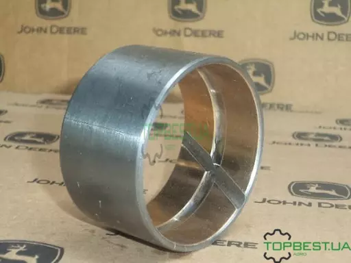 R104738 Втулка John Deere R104738 Втулка John Deere