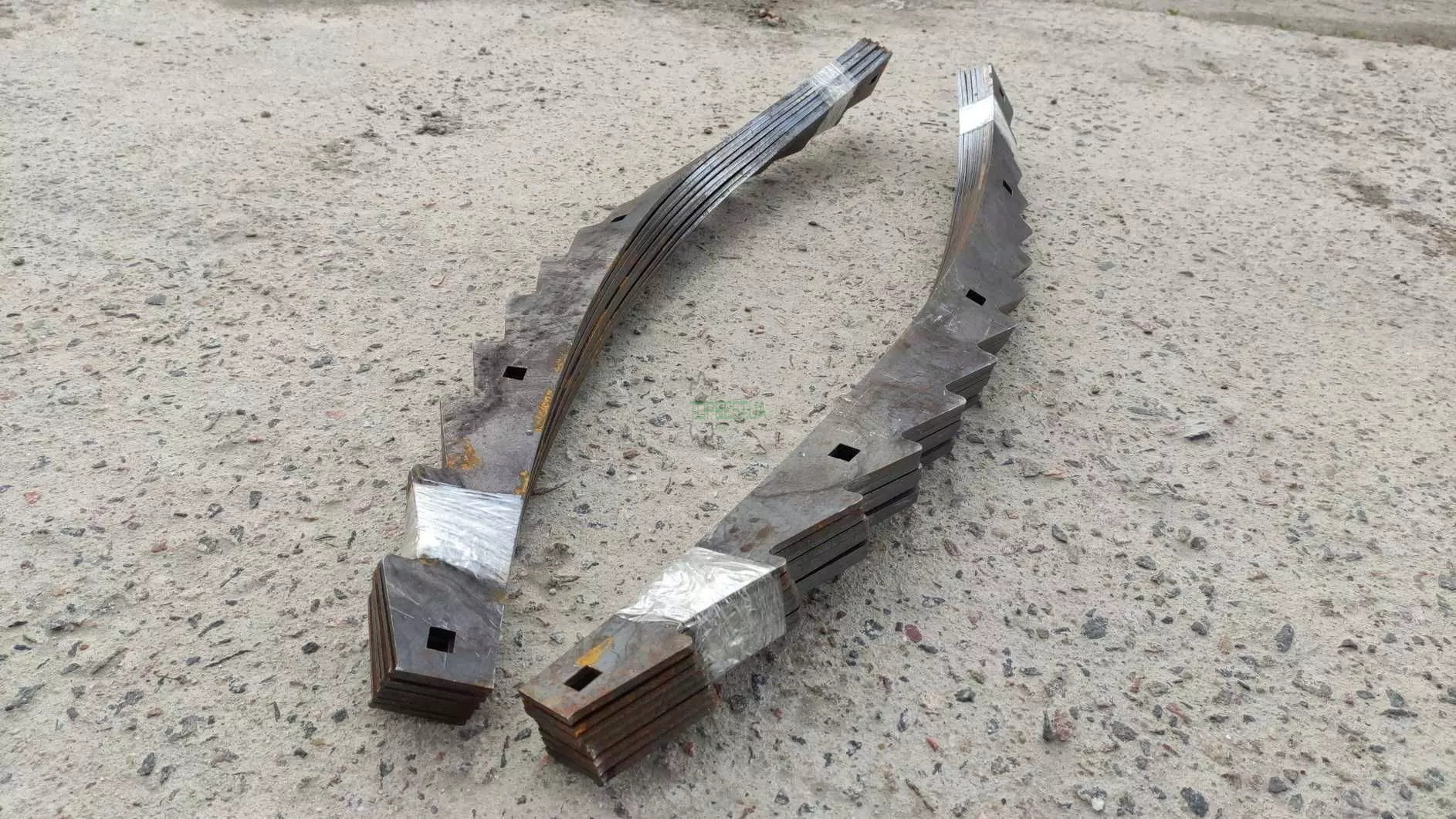 28072501 Пластина кріпильної бокової балки борони Joker 6/8/12 RT Horsch