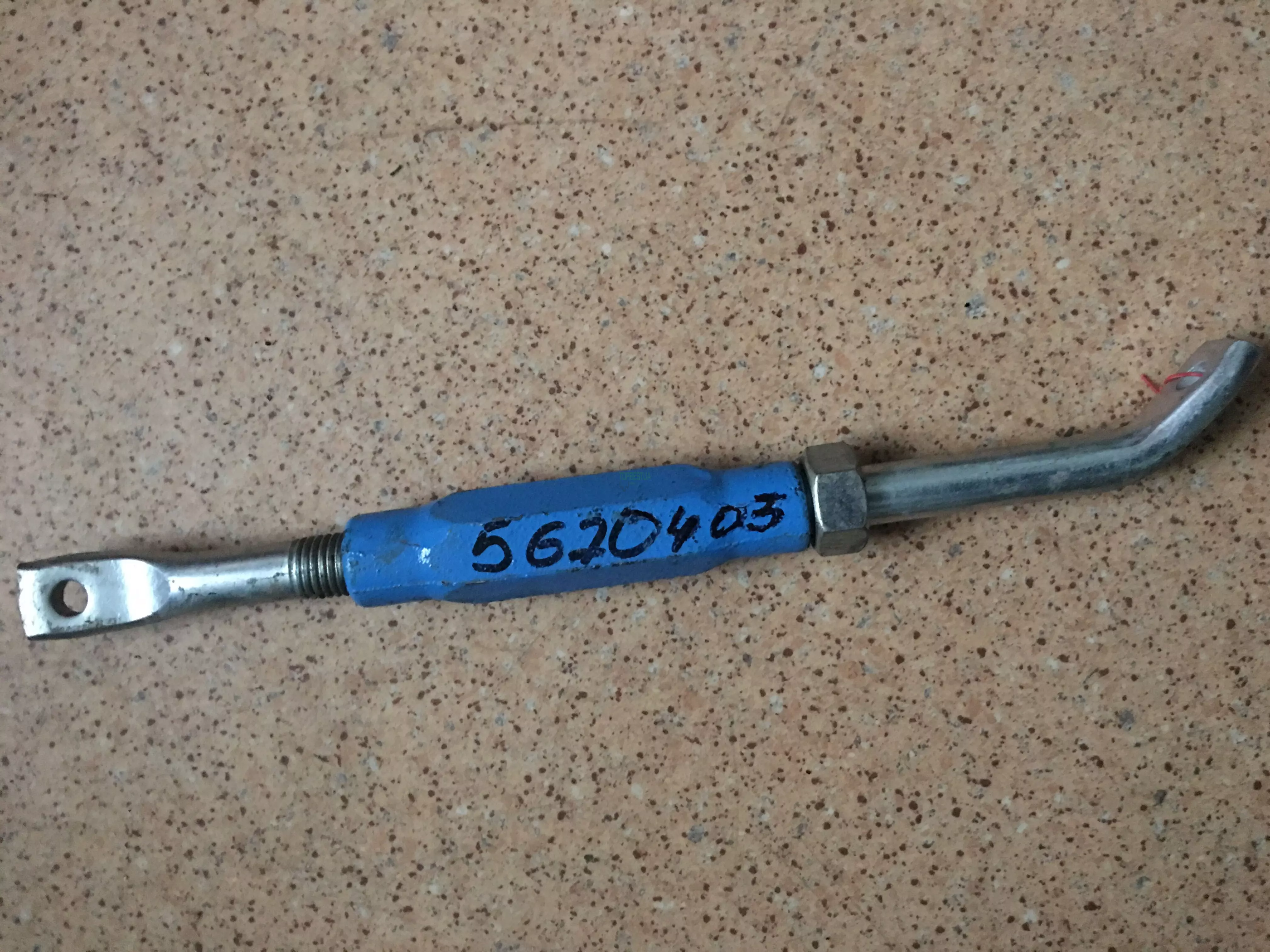 5670403 Тяга м24х450-550 42/07 Lemken