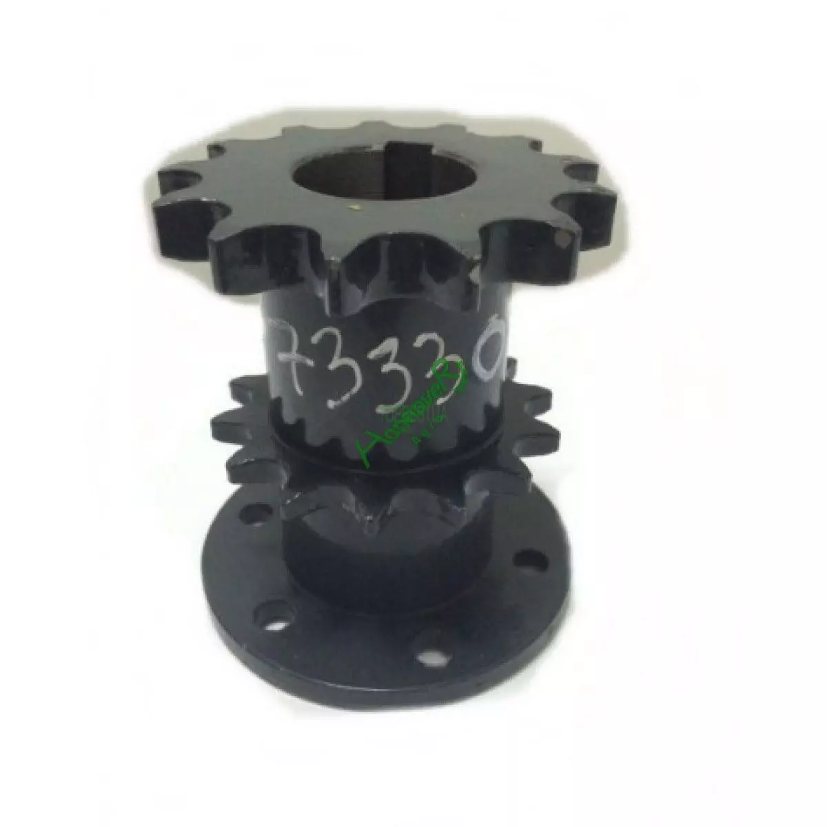 673330 Ступиця приводна