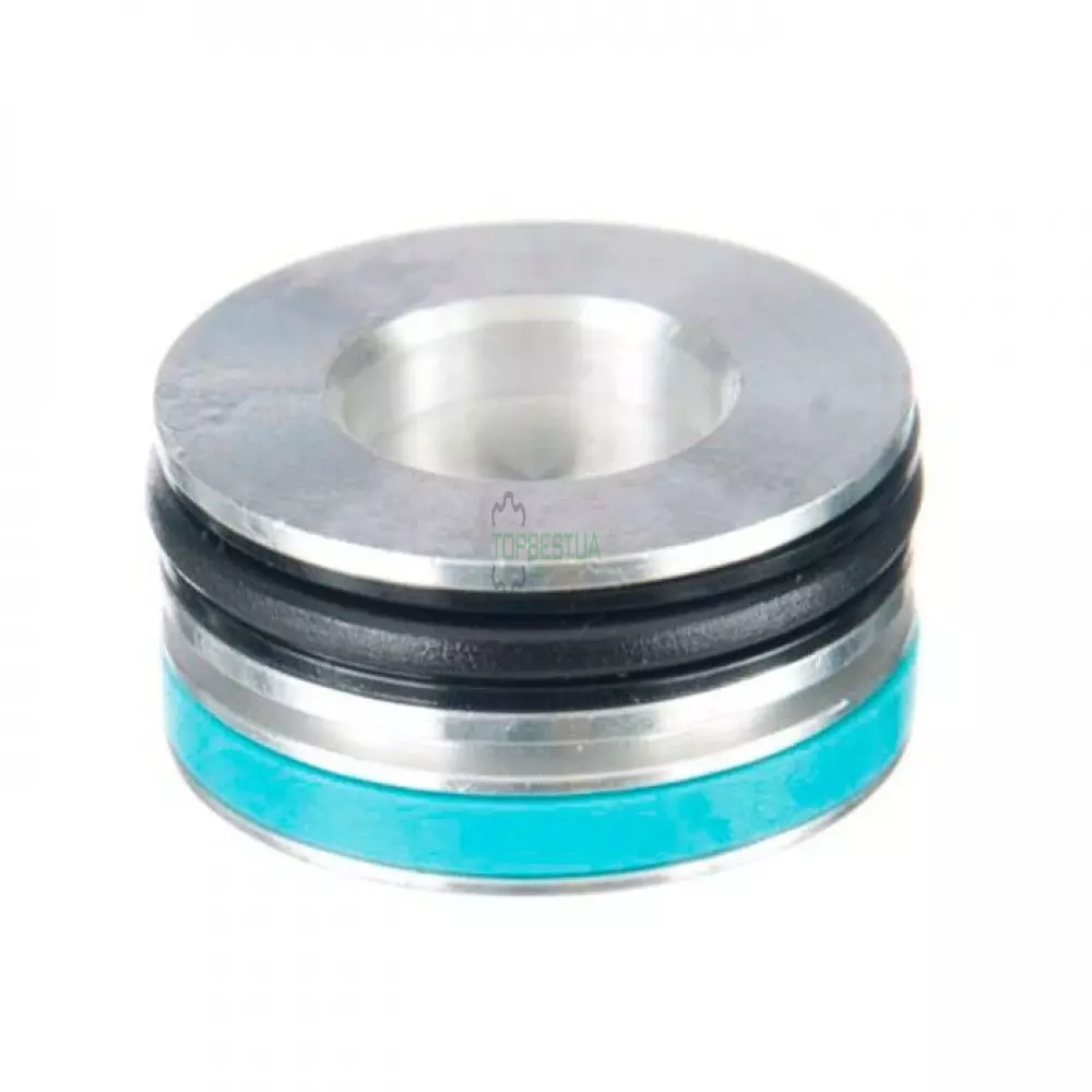 706582 Поршень в збрi Manitou