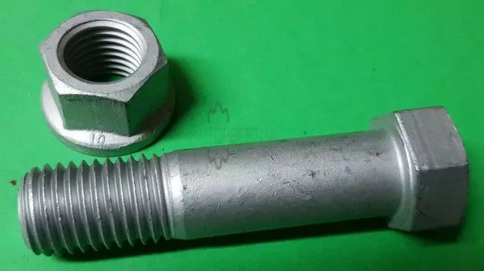 A139358000 Спец болт M16X1.5 Kverneland